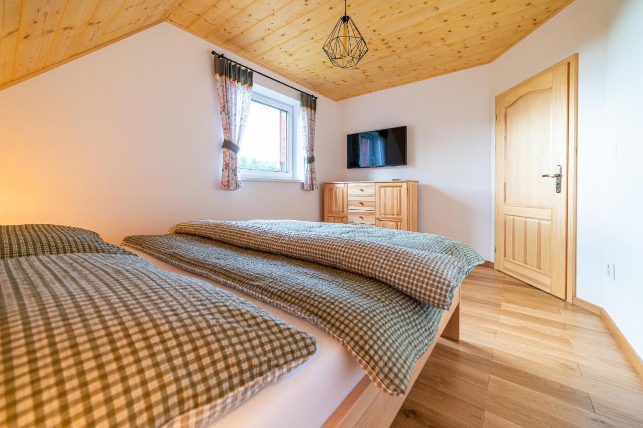 Apartmany Pod Rozsutcom - Zatkov Dvor - Prijazd Do Ubytovania Autom S Pohonom 4X4 Terchová Dış mekan fotoğraf